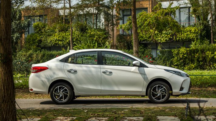Giá lăn bánh Toyota Vios tháng 1/2023 với nhiều ưu đãi làm Honda City và Hyundai Accent ‘run rẩy’