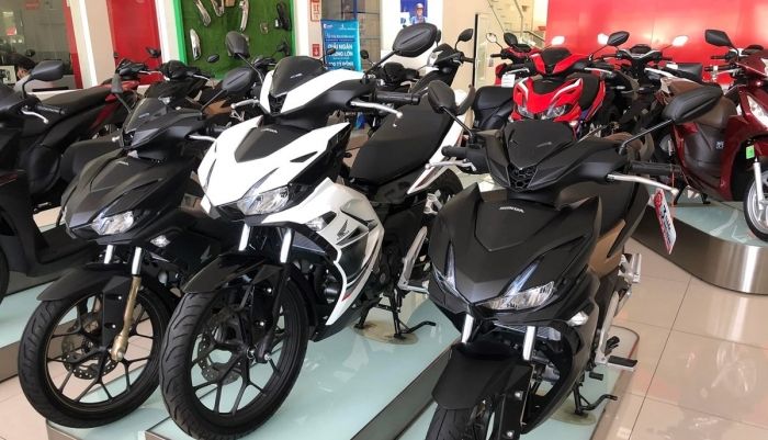 Tin xe trưa 3/1: Giá Honda Winner X rẻ ngỡ ngàng, quyết lôi kéo khách Việt từ bỏ Yamaha Exciter