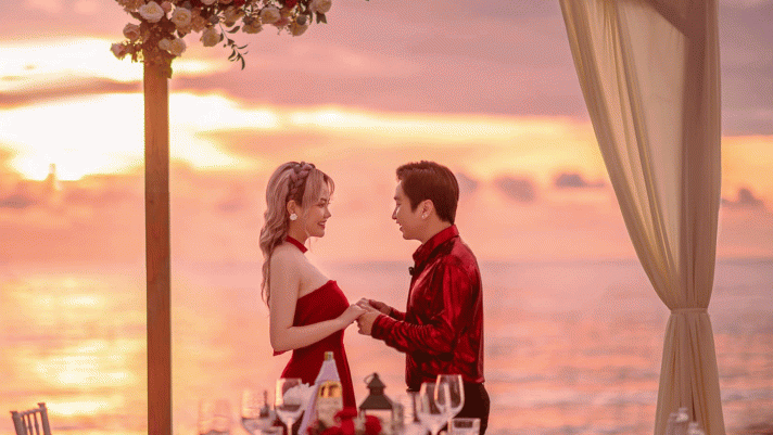 Bảo Anh hạnh phúc chia sẻ khoảnh khắc được Bằng Cường cầu hôn tại bờ biển lãng mạn