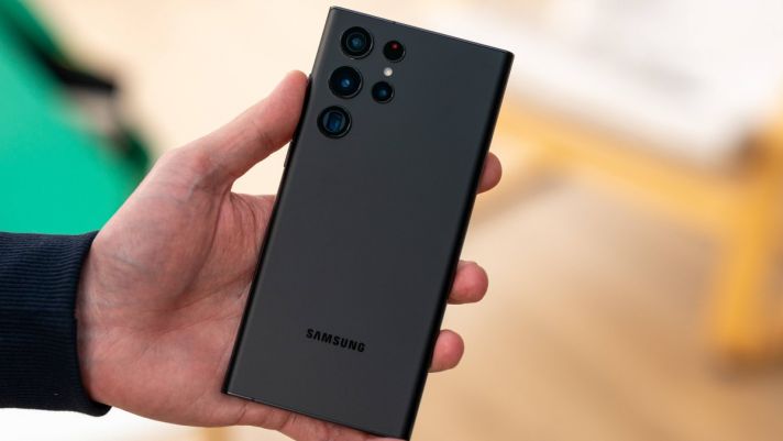 Giá Samsung Galaxy S22 Ultra cận Tết Nguyên Đán, tụt sâu chỉ hơn 18 triệu, có đáng để mua?