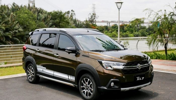 Giá lăn bánh Suzuki XL7 mới nhất tháng 1/2023: Mitsubishi Xpander Cross cũng phải ‘hụt hơi’