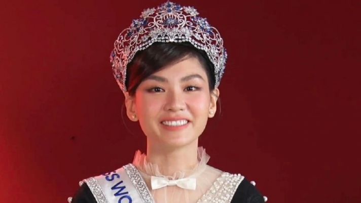 Hoa hậu Mai Phương tự nhận 'ngốc nghếch', hứa sửa đổi hậu ồn ào chia sẻ bài hát về Chinese New Year