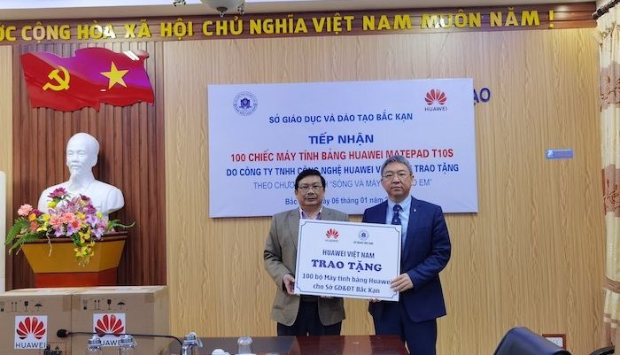 Huawei Việt Nam đưa công nghệ vào giáo dục đến vùng cao, hỗ trợ thắp sáng tương lai cho hàng trăm th