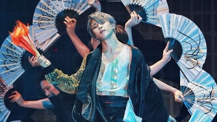 Hot: Nam thần tượng Jimin (BTS) bất ngờ xuất hiện trên tạp chí Việt Nam