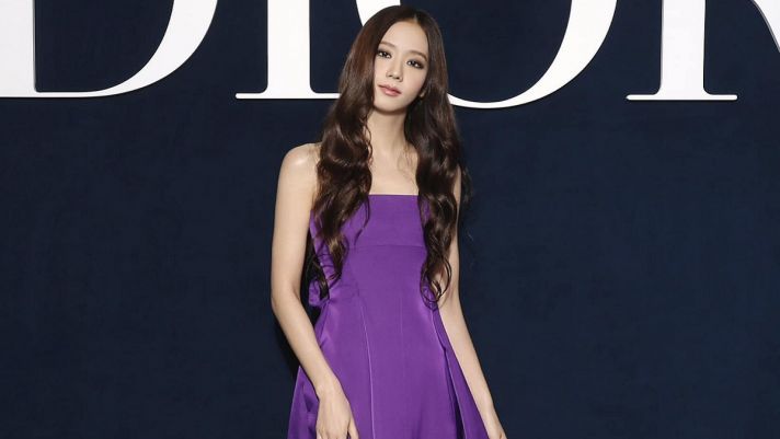 Jisoo cùng Dior dẫn đầu chỉ số truyền thông tại Paris Fashion Week Thu Đông 2023