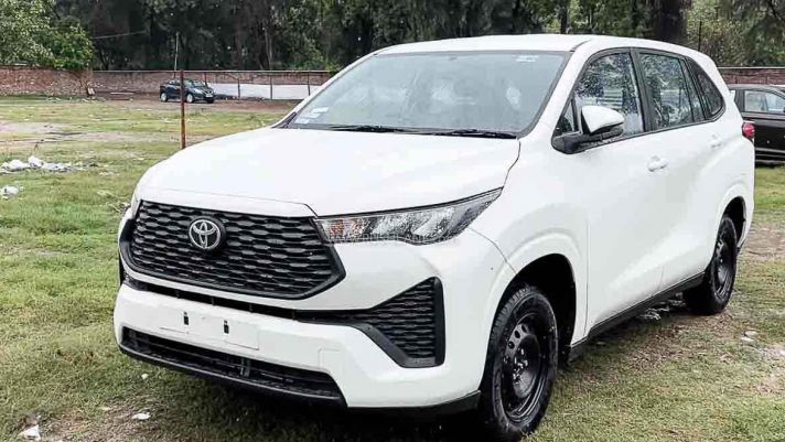 Toyota Innova 2023 bản cơ sở cập bến đại lý với mức giá rẻ hơn cả Mitsubishi Xpander tại Việt Nam