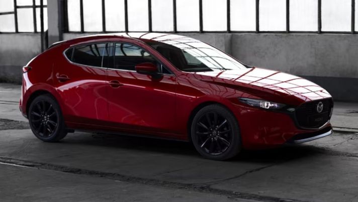 Mazda 3 2023 bản nâng cấp chuẩn bị mở bán, hé lộ loạt trang bị mới khiến Honda Civic 'lo lắng'