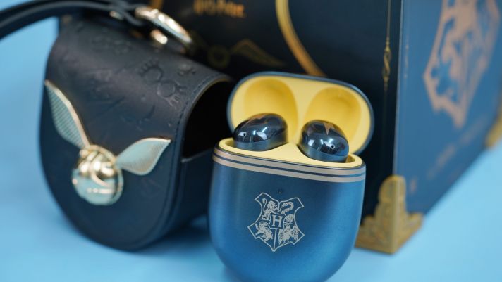 Đập hộp Redmi Buds 4 Harry Potter giá 1.3 triệu đồng, ngon hơn AirPods, thiết kế 'ma thuật' hấp dẫn