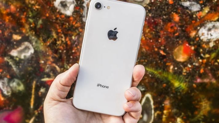 Giá iPhone 8 'ngã ngựa' cuối tháng 4/2023, chưa bằng 1/9 của Galaxy S23 Ultra