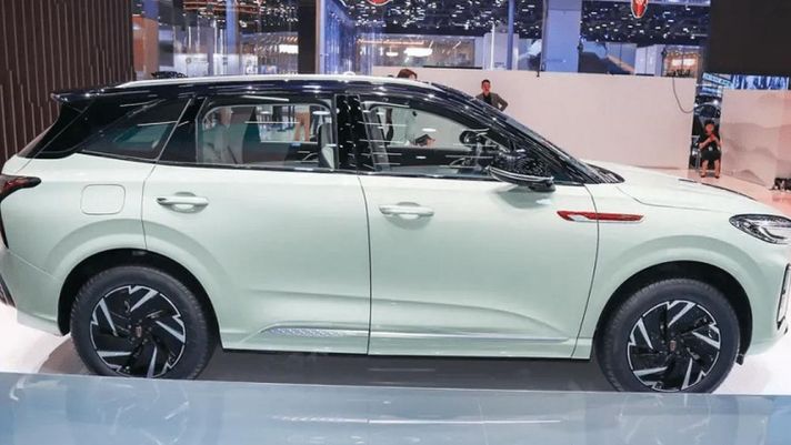 ‘Kẻ soán ngôi’ Mazda CX-5 vừa trình làng: Thiết kế làm lu mờ Honda CR-V, trang bị mê hoặc khách Việt