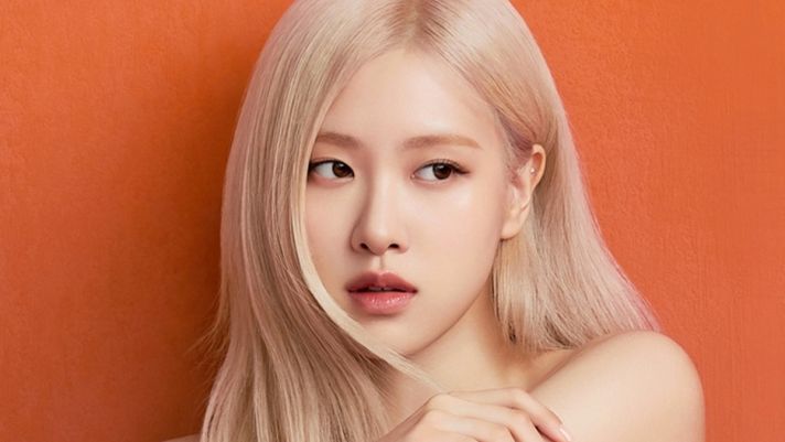 Không xuất hiện tại 'Met Gala' như Jennie, Rosé (BLACKPINK) vẫn gây choáng với thành tích khủng