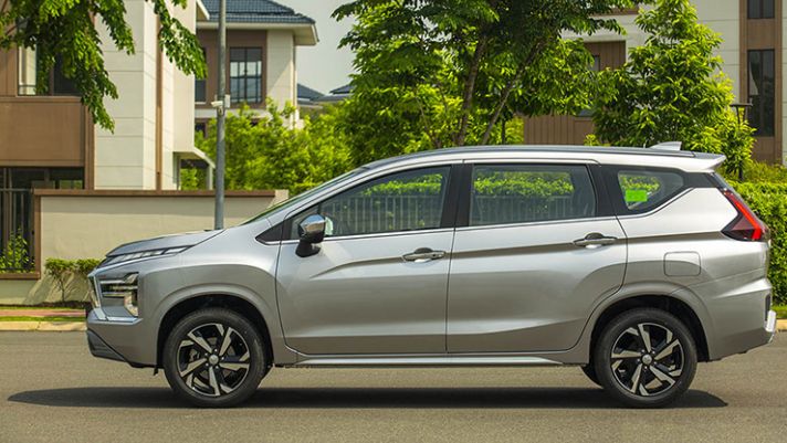 Giá lăn bánh Mitsubishi Xpander mới nhất tháng 5/2023: Mạnh tay ưu đãi, ‘áp đảo’ Toyota Veloz Cross