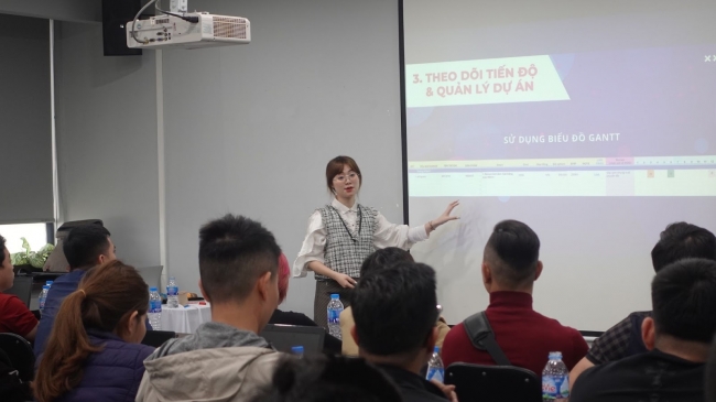 Hành trình trở thành Founder nhãn hàng đồng hồ Tif Watches của cô sinh viên trẻ Nguyễn Thu Trang