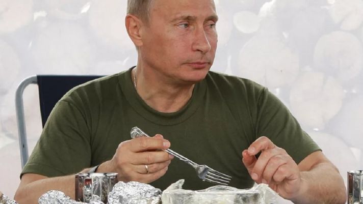 Hé lộ bữa ăn hằng ngày của tổng thống Nga Putin, cả đời tránh xa một loại đồ uống