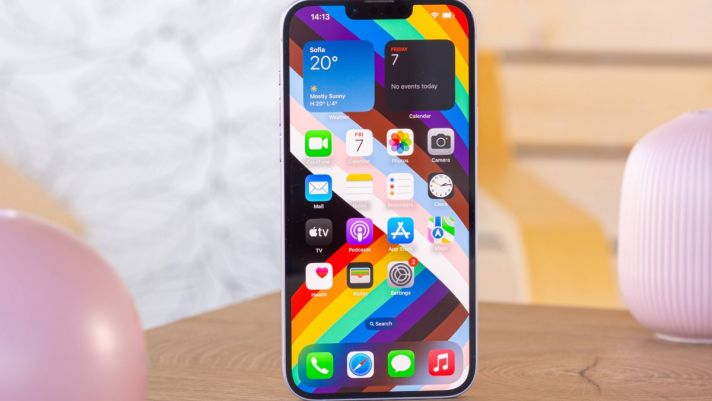 Cập nhật giá iPhone 14 Plus mới nhất cuối tháng 6: Máy xịn cấu hình ‘ngon’ giá rẻ quá ‘chim ưng’