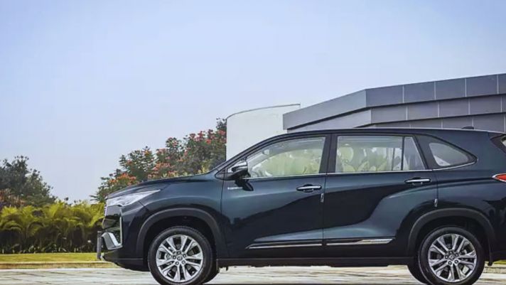 Tin xe hot 24/6: Mitsubishi Xpander ‘lu mờ’ trước mẫu MPV hoàn toàn mới của Suzuki vừa về đại lý