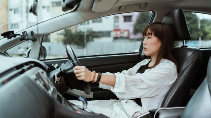 Điểm danh 5 lỗi mà chị em phụ nữ thường xuyên mắc phải khi lái xe ô tô