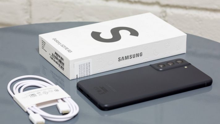 Galaxy S21 FE Snapdragon 888 chính thức được Samsung xác nhận, dự kiến rẻ bằng nửa Galaxy S23 Ultra
