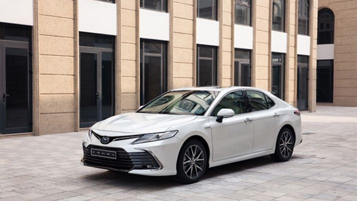 Giá xe Toyota Camry lăn bánh tháng 7/2023: Vẫn là ‘ông trùm’ trong phân khúc sedan hạng D