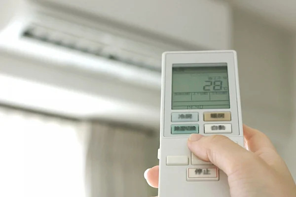 Bật điều hòa 28 độ vào ban đêm tưởng tiết kiệm nhưng vẫn sai, chuyên gia tiết lộ nhiệt độ chuẩn