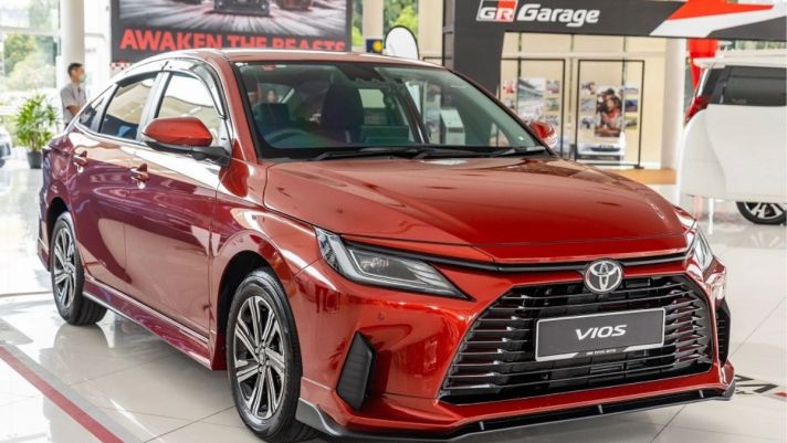 Toyota Vios ‘lật đổ’ Honda City, lấy lại ‘ngôi vương’