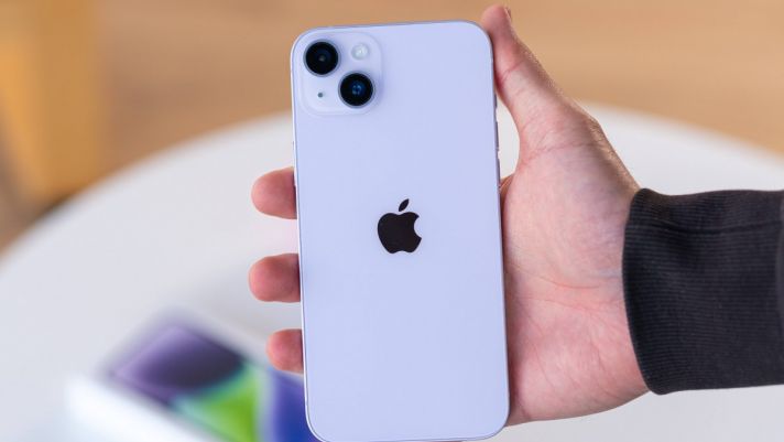 Giá iPhone 14 Plus giữa tháng 7/2023 giảm 4.5 triệu, được đánh giá cao hơn iPhone 13 Pro Max