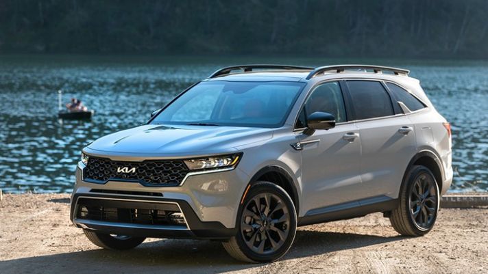 Giá xe Kia Sorento lăn bánh mới nhất tháng 7/2023: Giảm sâu nhờ ưu đãi mới