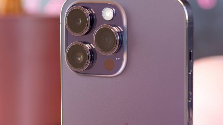 iPhone 16 Pro Max sẽ được trang bị camera hiện đại chưa từng có, ‘đá bay’ Galaxy S23 Ultra