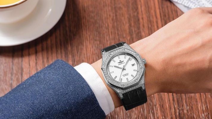 Đồng hồ SRWatch có tốt không, các bộ sưu tập bán chạy