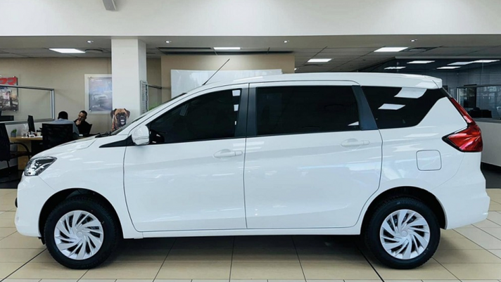 Cận cảnh siêu phẩm MPV giá 388 triệu đồng của Toyota khiến Mitsubishi Xpander gặp khó