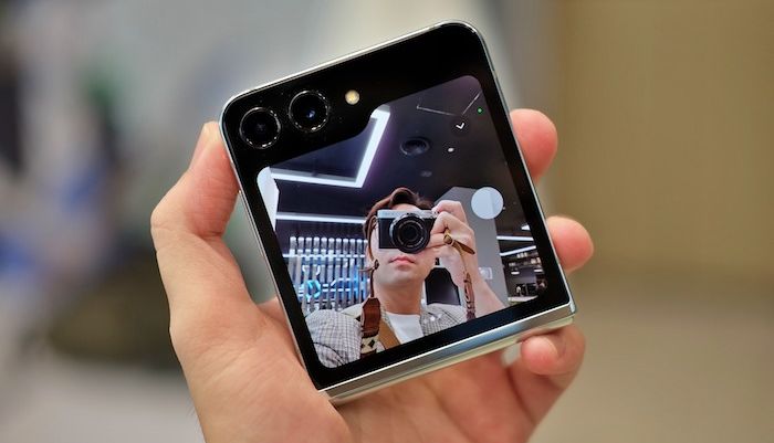 Galaxy Z Flip5 có một cải tiến cực kỳ đáng giá trên màn hình, trải nghiệm xong ai cũng muốn sở hữu
