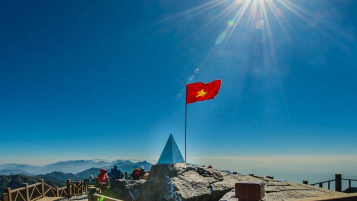 Đỉnh núi cao nhất Việt Nam được mệnh danh ‘Nóc nhà Đông Dương’ nằm ở tỉnh nào?