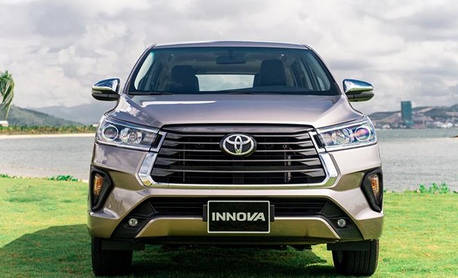 Giá xe Toyota Innova lăn bánh tháng 8/2023: Ưu đãi ngập tràn, sẵn sàng hạ bệ Mitsubishi Xpander
