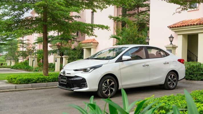 Giá xe Toyota Vios lăn bánh tháng 9/2023: ‘Rẻ như cho’, có thể hạ bệ Hyundai Accent và Honda City
