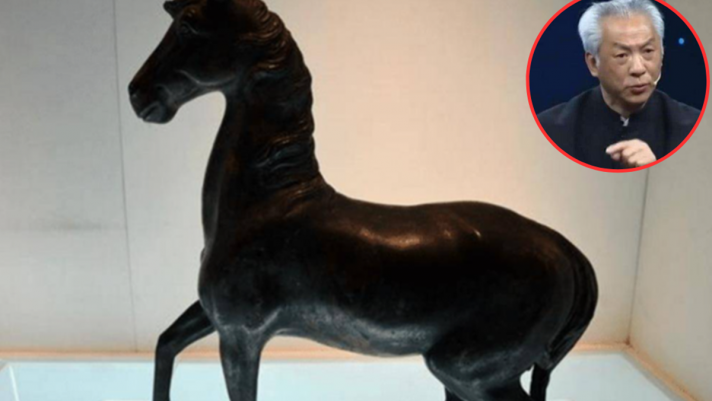 Người phụ nữ đem ‘con ngựa’ sắt đi thẩm định, chuyên gia choáng váng khẳng định trị giá 340 tỷ đồng