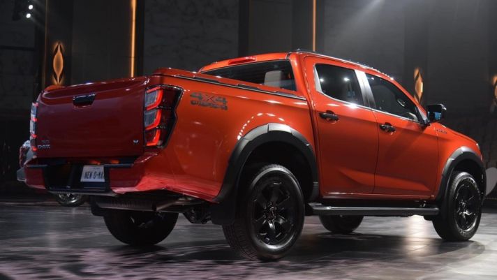 Tin xe 9/10: ‘Kẻ hạ bệ Ford Ranger’ ra mắt, dễ thành ‘Vua bán tải’ mới nhờ giá rẻ từ 356 triệu đồng
