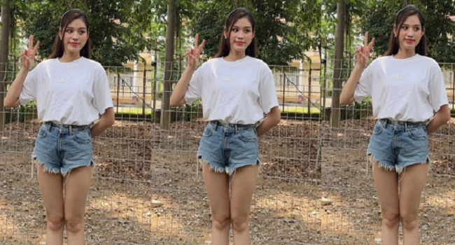 Hoa hậu Đỗ Hà tranh thủ khoe chân dài với quần jeans không thể ngắn hơn khi 'đọ dáng' cùng đà điểu