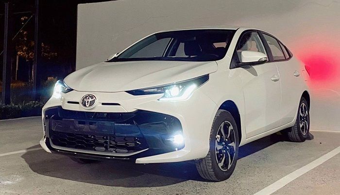 Toyota Vios giảm giá cực sâu tới 70 triệu đồng, quyết chiếm lĩnh ‘ngôi vương’ từ tay Hyundai Accent
