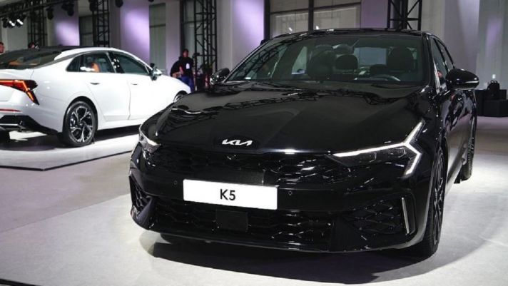 Cận cảnh ‘báo đen’ KIA K5 Black Fit 2024 vừa ra mắt: Thiết kế chất ngất, giá chỉ hơn 700 triệu đồng