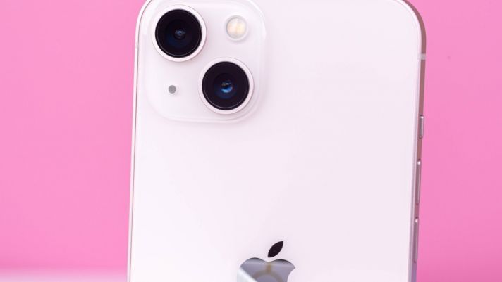 Đây là chiếc iPhone rẻ nhất có giao diện camera chéo y hệt iPhone 15 mới, thấp hơn tới 6 triệu