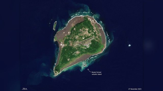 Hòn đảo núi lửa mới hình thành trên biển Thái Bình Dương ngoài khơi Nhật Bản vẫn đang dâng lên