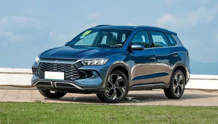 ‘Pháp sư’ SUV cỡ C đẹp mê ly giá 424 triệu đồng rẻ như Hyundai Grand i10, trang bị lấn át Mazda CX-5