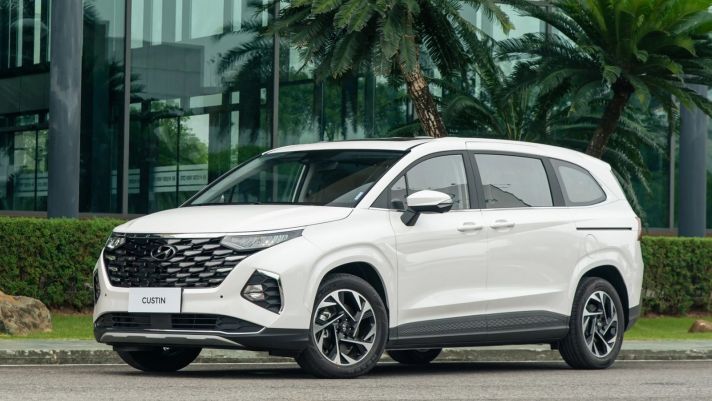 ‘Tân vương’ MPV Hyundai mới ra mắt đã giảm sốc 40 triệu đồng, giá rẻ hơn nhiều so với Toyota Innova