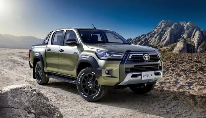 Cận cảnh ‘vua bán tải’ Toyota mới giá hấp dẫn: Thiết kế đẹp long lanh, trang bị lấn át Ford Ranger