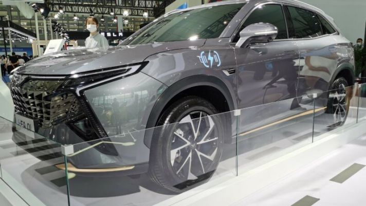 SUV ‘ngon, bổ, rẻ’ giá 326 triệu đồng khiến Mazda CX-5 bị thất sủng: Kích thước ‘nhỉnh’ hơn cả Honda CR-V