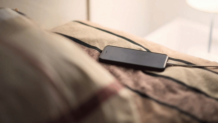 Sự thật về việc sạc pin qua đêm có khiến điện thoại phát nổ không phải ai cũng biết