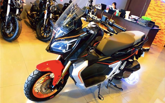 Tin xe máy hot 28/2: ‘Kẻ thế vai’ Honda Air Blade chính thức về đại lý giá 66 triệu đồng, đẹp như SH