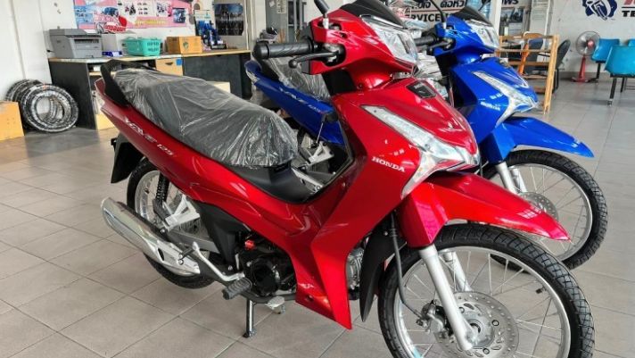 Tin xe máy hot 1/4: ‘Hoàng đế’ xe số Honda vừa ra mắt đã về đại lý: Giá 35 triệu đồng, đẹp như Future