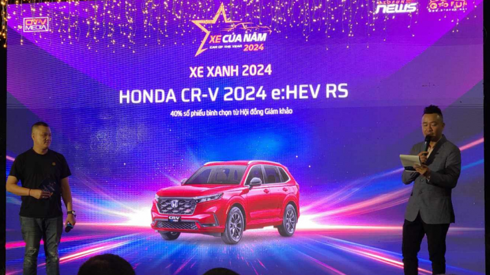 Honda CR-V e:HEV RS và Honda Civic RS nhận Danh hiệu lớn tại Lễ công bố Danh hiệu “Xe của năm 2024” do Otofun tổ chức