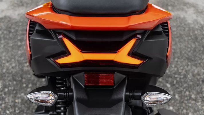 Tin xe hot 19/4: ‘Cơn ác mộng’ của Honda Vision sắp mở bán với giá mềm, thiết kế thể thao đẹp mắt